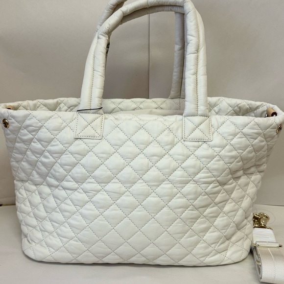MZ Wallace. Medium Metro City Tote Sandshell - Picture 3 of 4